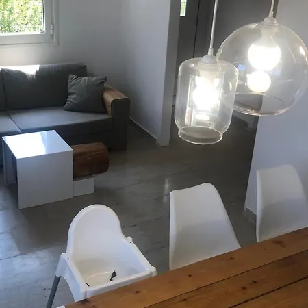 Modern 10mins From The * Agia Eirini