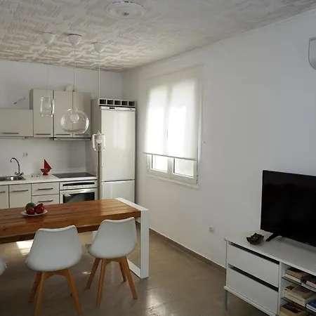 Country house Modern 10mins From The Agia Eirini