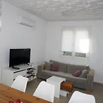 Modern Apartment By Constantinos