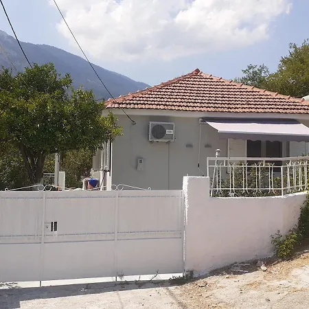 Modern By Constantinos *