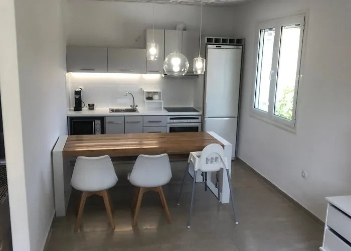 Modern 10mins From The Landhaus *