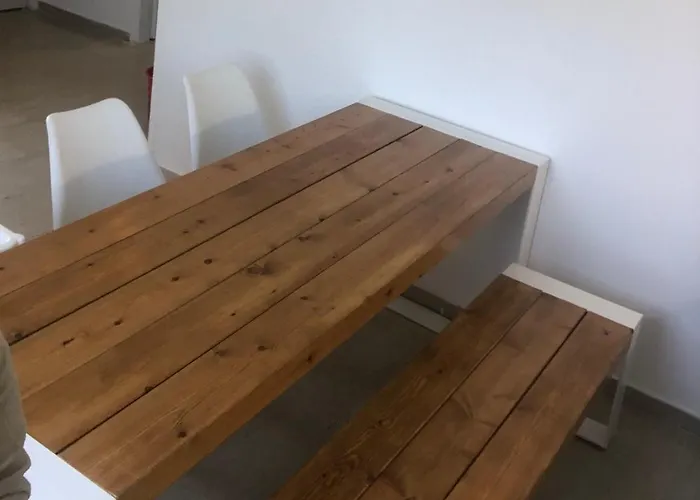 Modern 10mins From The * Agia Eirini