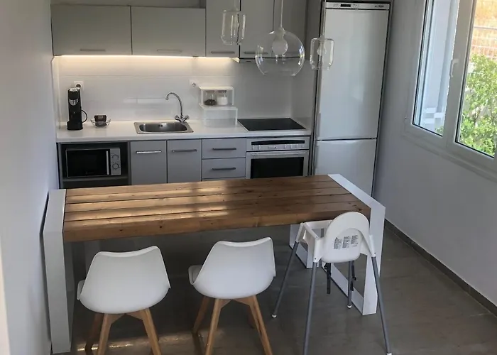 Modern 10mins From The Landhaus