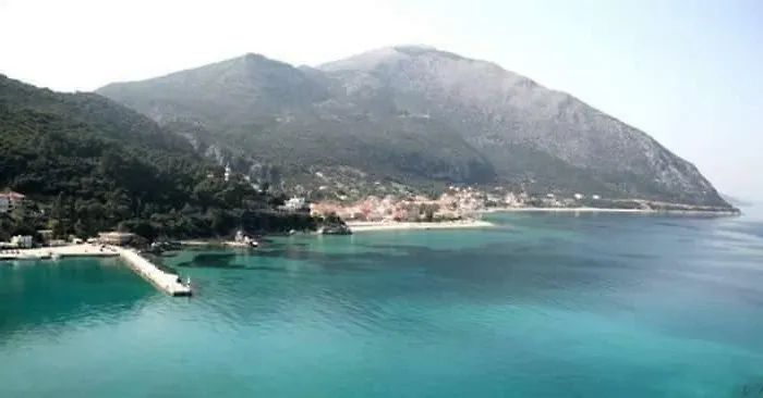 Modern 10mins From The * Agia Eirini